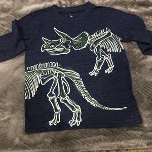 5T Carter dinosaur shirt